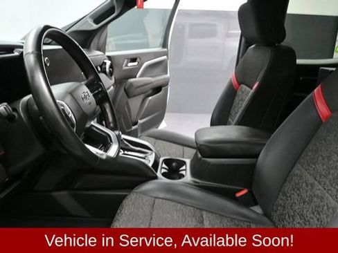 Used 2024 Chevrolet Colorado Z71 w/ Advanced Trailering Package AWD/4WD image 23