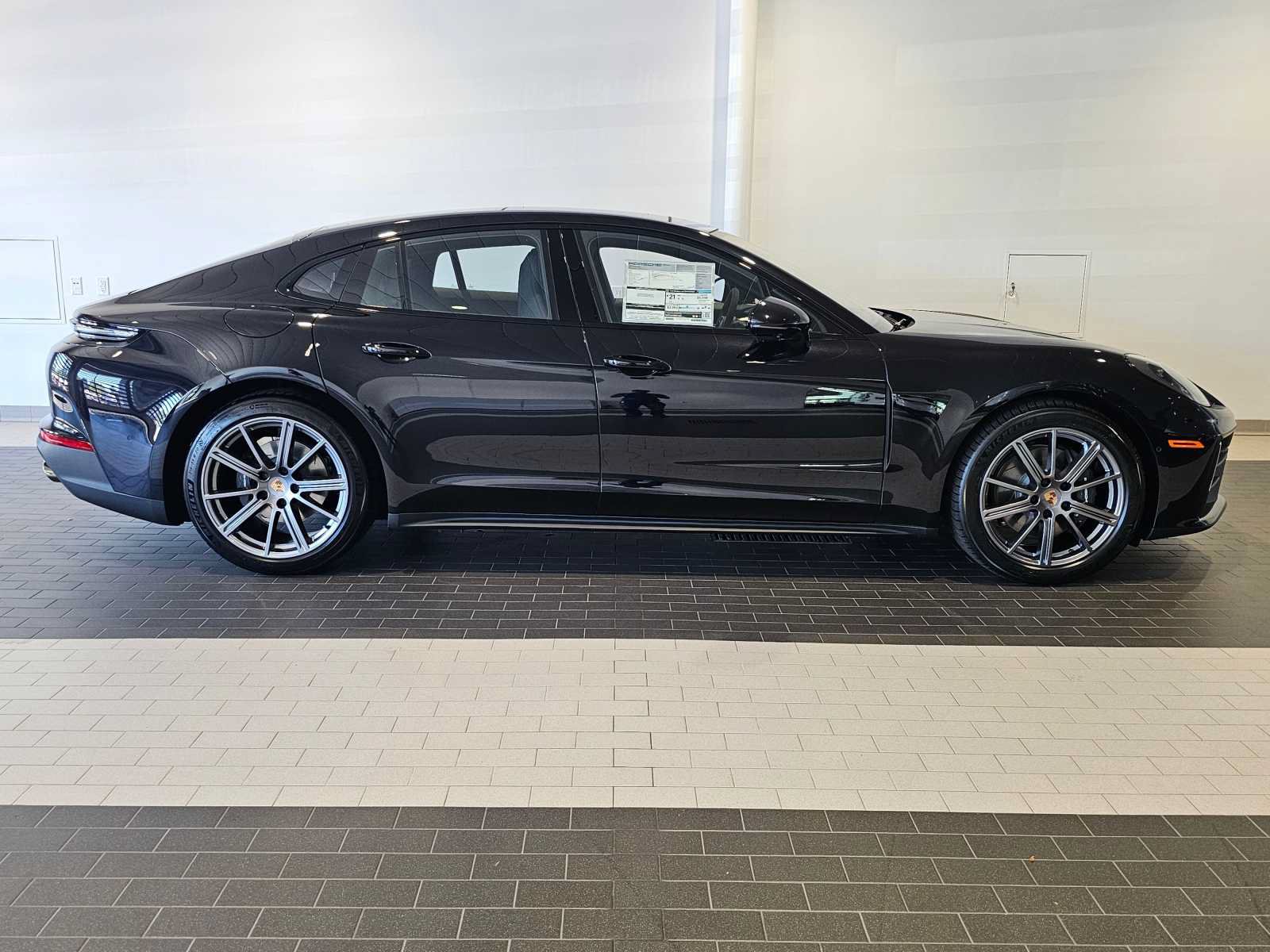 New 2024 Porsche Panamera 4 AWD/4WD image 8