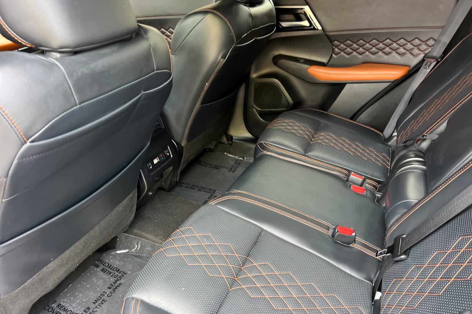 Used 2024 Mitsubishi Outlander SEL FWD image 4
