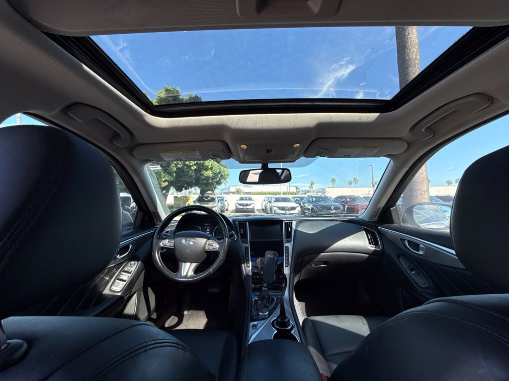 Used 2015 INFINITI Q50 Premium w/ Navigation Package RWD image 29