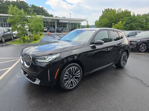 Used 2025 BMW X3 xDrive30i w/ Premium Package image 9