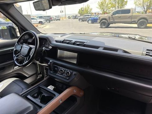 Used 2021 Land Rover Defender 110 X AWD/4WD image 28