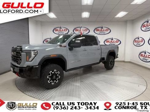 Used 2025 GMC Sierra 2500 AT4X AWD/4WD image 4