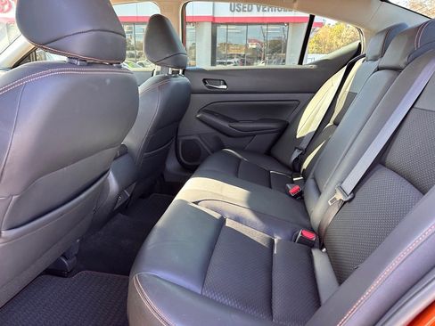 Used 2019 Nissan Altima 2.5 SR w/ SR Premium Package image 13