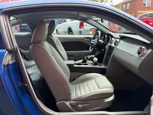 Used 2006 Ford Mustang GT Premium RWD image 21