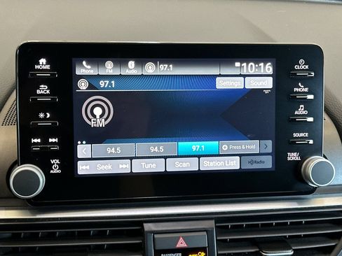 Used 2022 Honda Accord Sport image 19