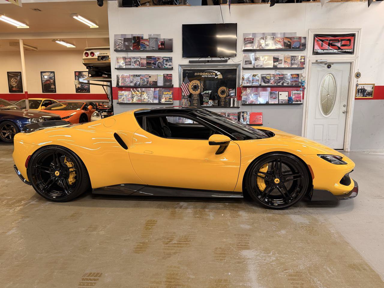 Used 2023 Ferrari 296 GTB RWD image 4