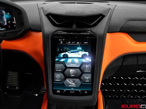 Used 2026 Lamborghini Temerario AWD/4WD image 31