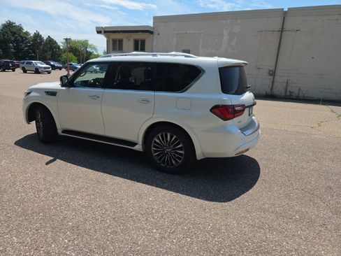 Used 2022 INFINITI QX80 Premium Select w/ All-Season Package AWD/4WD image 8