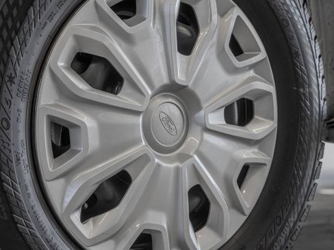 Used 2025 Ford Transit 250 Low Roof w/ Exterior Upgrade Package RWD image 29