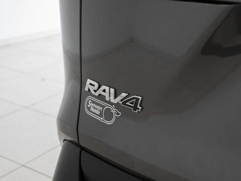 Used 2025 Toyota RAV4 LE FWD image 19