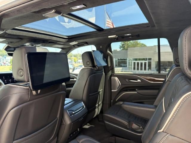 Certified 2023 Cadillac Escalade Premium Luxury Platinum AWD/4WD image 26