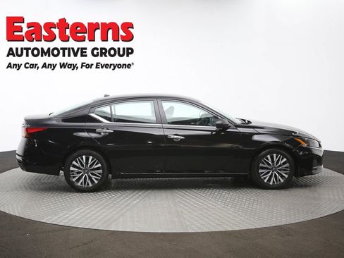 Used 2024 Nissan Altima 2.5 SV image 45