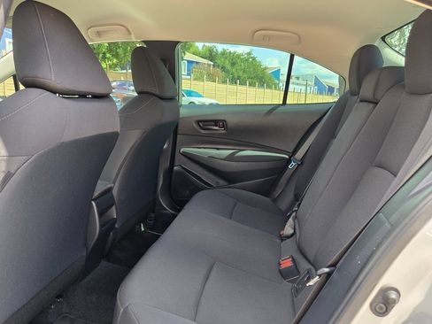 Used 2022 Toyota Corolla LE FWD image 14