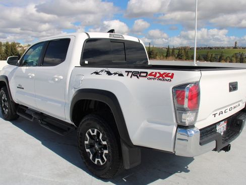 Certified 2023 Toyota Tacoma TRD Off-Road w/ Black Out Package (TMS) image 7