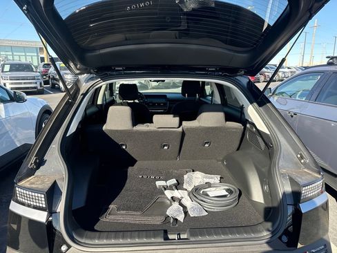 New 2026 Hyundai Ioniq 5 SE image 38