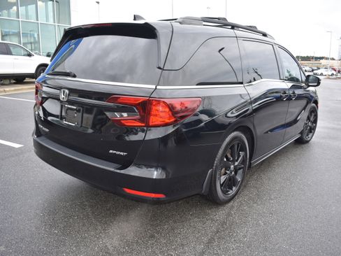 Certified 2023 Honda Odyssey Sport image 9