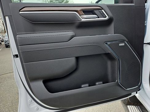 New 2026 Chevrolet Silverado 1500 LT Trail Boss w/ Convenience Package II image 13