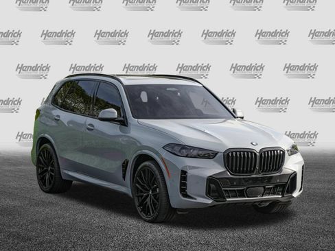Used 2024 BMW X5 sDrive40i w/ M Sport Package RWD image 2