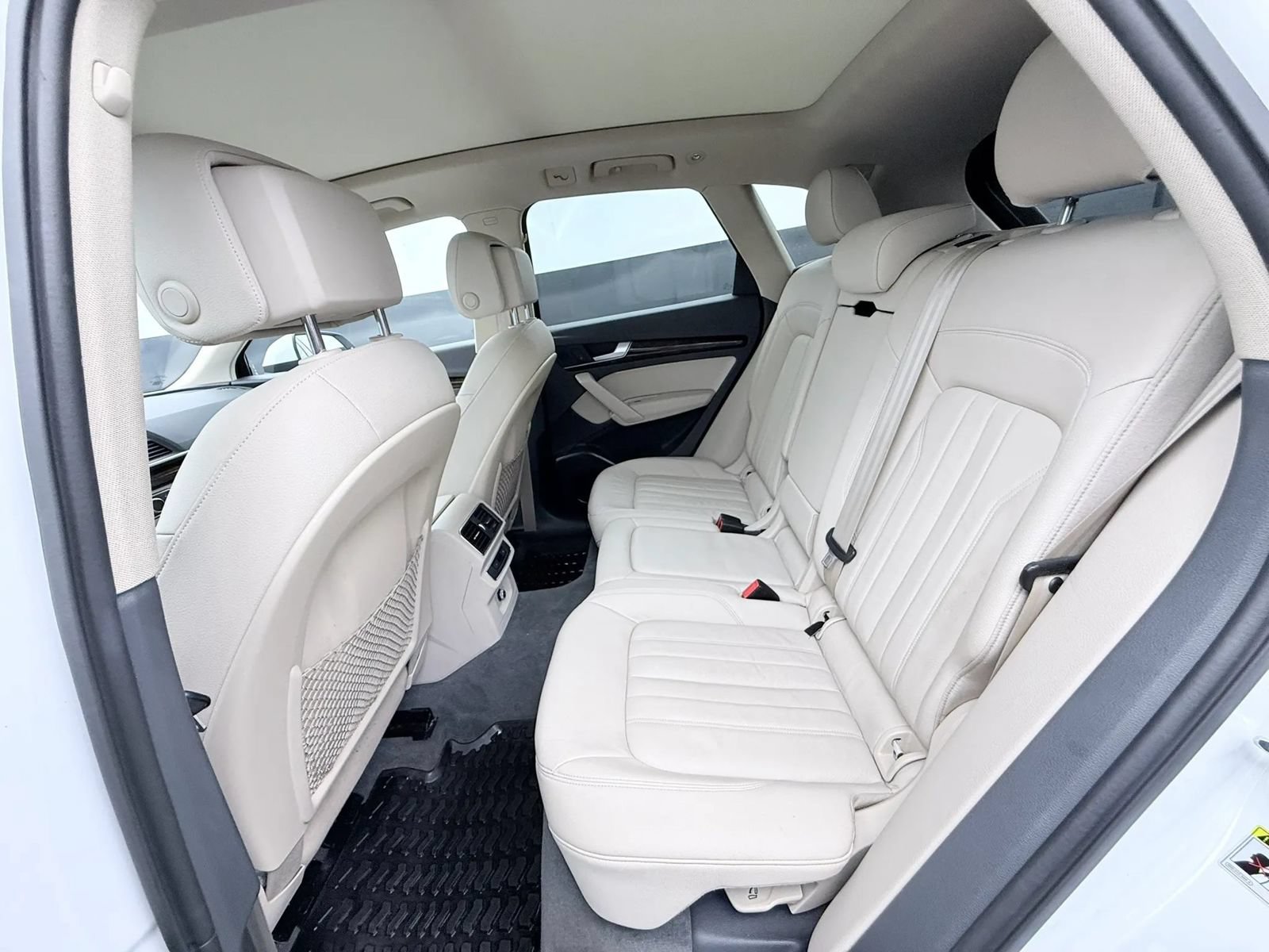 Used 2018 Audi Q5 2.0T Premium w/ Convenience Package AWD/4WD image 17