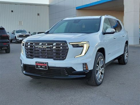 New 2026 GMC Acadia Denali Ultimate w/ LPO, Floor Liner Package image 4