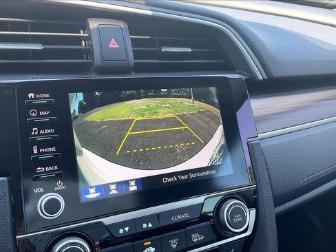 Used 2019 Honda Civic Touring image 22