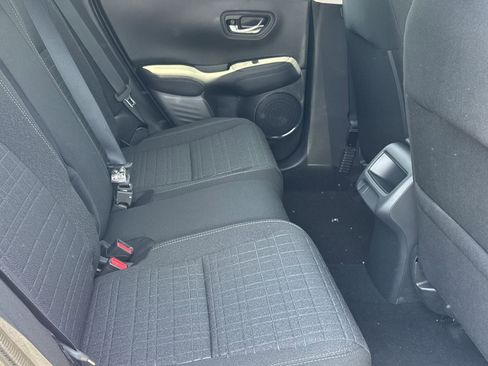 New 2026 Honda HR-V LX image 8