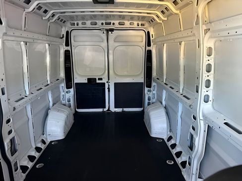 Used 2022 RAM ProMaster 2500 FWD image 10