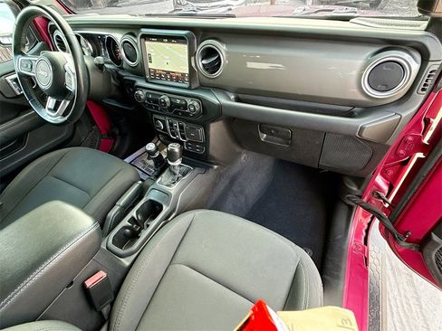 Used 2022 Jeep Wrangler Unlimited Sahara w/ LED Lighting Group image 33