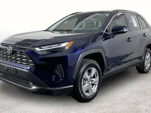 Used 2025 Toyota RAV4 XLE AWD/4WD image 14