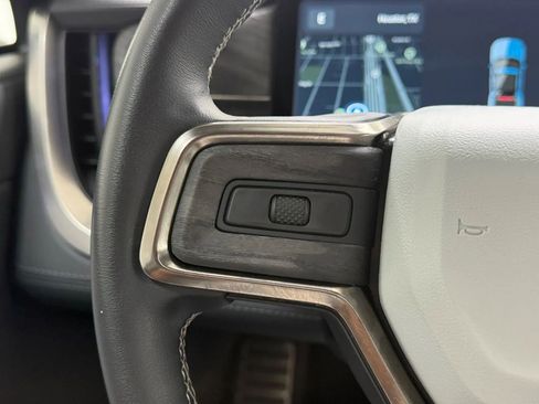 Used 2023 Rivian R1T Launch Edition image 21