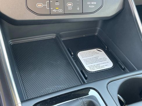 New 2026 Kia Carnival EX image 31