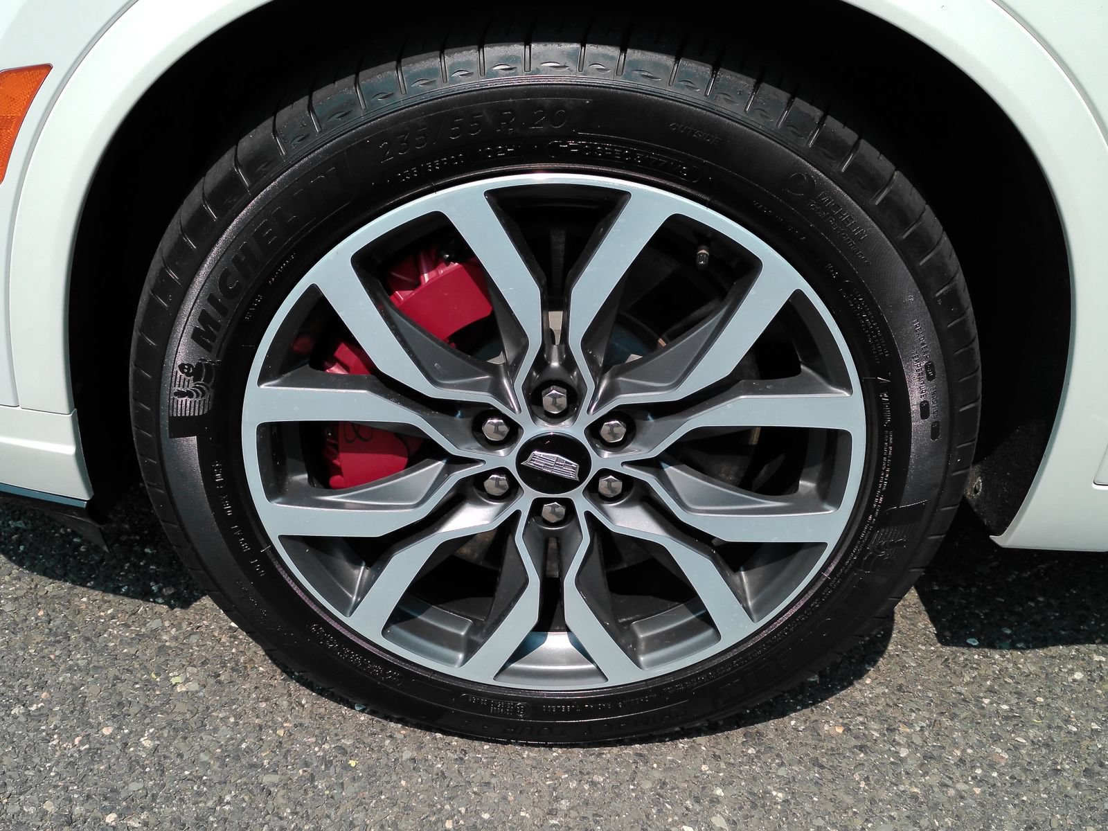 Certified 2023 Cadillac XT6 Sport w/ LPO, Floor Liner Package AWD/4WD image 34