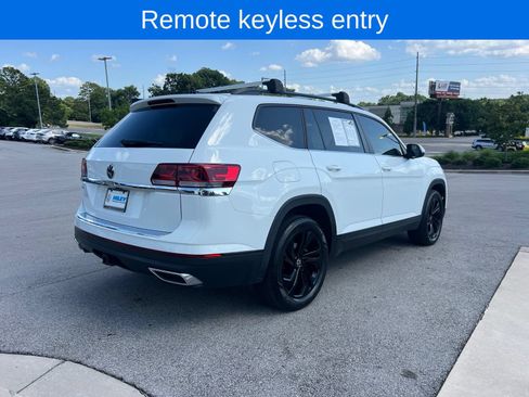 Certified 2023 Volkswagen Atlas SE w/ Black Wheel Package FWD image 7