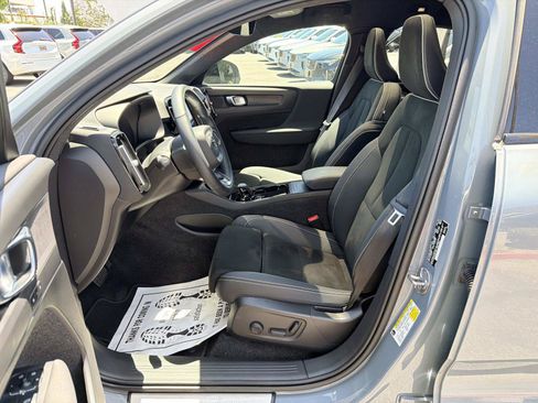 Certified 2023 Volvo C40 P8 Recharge Plus w/ Climate Package AWD/4WD image 17