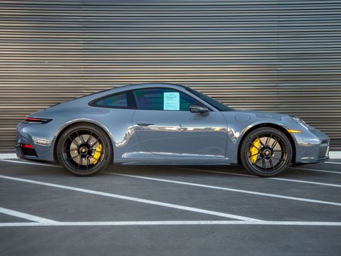 Certified 2026 Porsche 911 Carrera 4 GTS AWD/4WD image 8