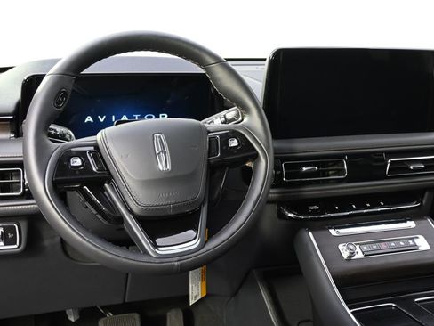 New 2026 Lincoln Aviator Reserve AWD/4WD image 12