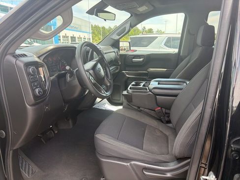 Used 2021 Chevrolet Silverado 1500 Custom Trail Boss w/ Midnight Edition AWD/4WD image 4