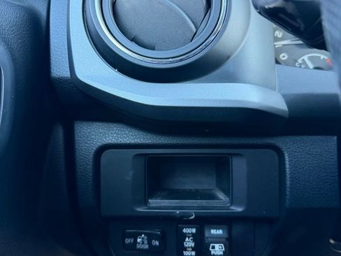 Used 2017 Toyota Tacoma TRD Pro image 17