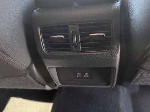 Used 2021 Nissan Rogue SV AWD/4WD image 15