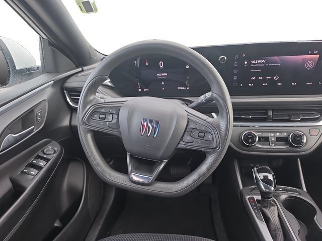 Used 2026 Buick Envista Preferred FWD image 14