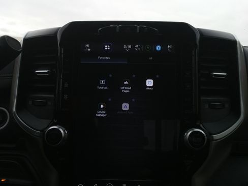 Used 2023 RAM 3500 Laramie image 31