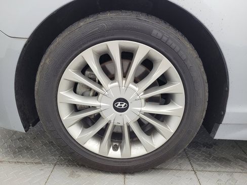 Used 2015 Hyundai Sonata Limited w/ Option Group 06 FWD image 31