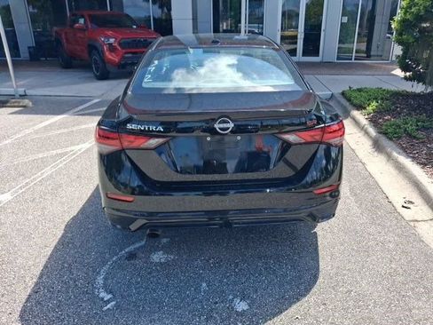 Used 2024 Nissan Sentra SR w/ SR Premium Package FWD image 6