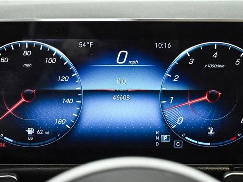 Certified 2021 Mercedes-Benz GLB 250 4MATIC image 11