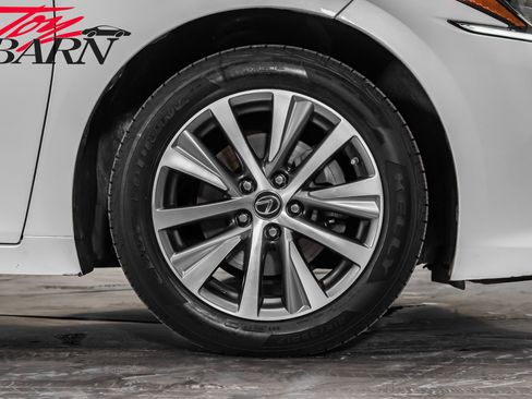 Used 2021 Lexus ES 250 image 15