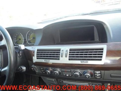 Used 2006 BMW 750Li image 7