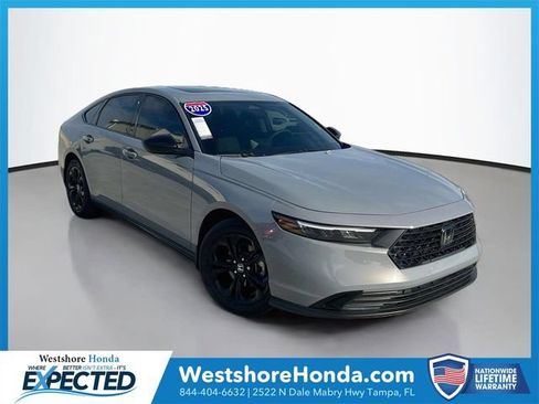 Used 2025 Honda Accord SE image 1