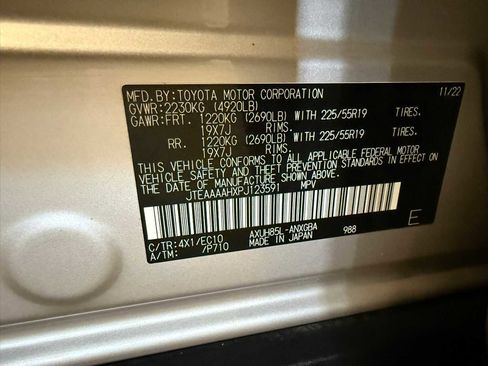 Certified 2023 Toyota Venza XLE AWD/4WD image 38