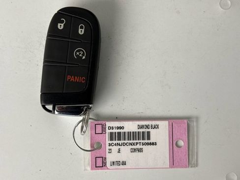 Used 2023 Jeep Compass Limited image 10